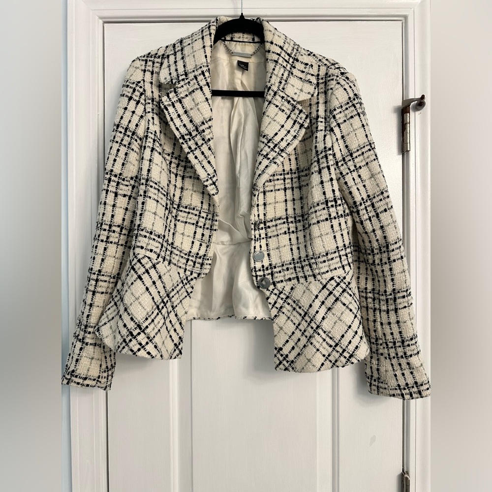 White House Black Market Black and Cream Plaid Blazer 12